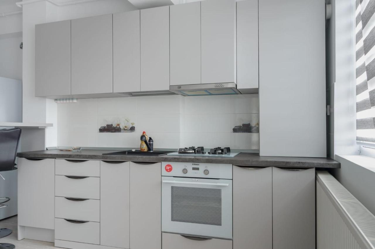 Close Palas Apartment Iasi Ngoại thất bức ảnh